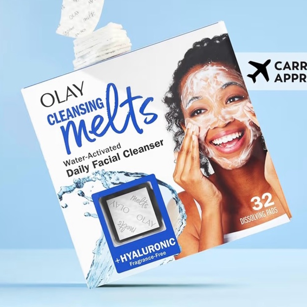OLAY hyaluronic Cleansing Melts 32 dissolving pads Daily Facial Cleanser